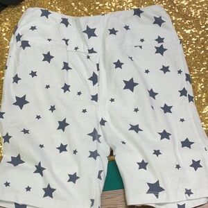 Star-Patterned White and Black Women's Shorts